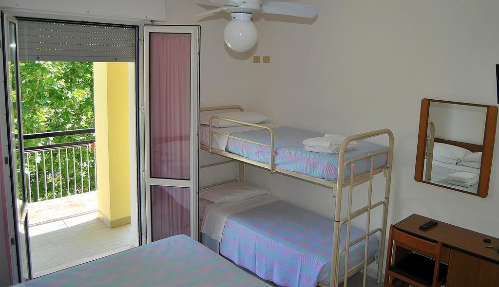 Hotel Samoa Rimini Bagian luar foto