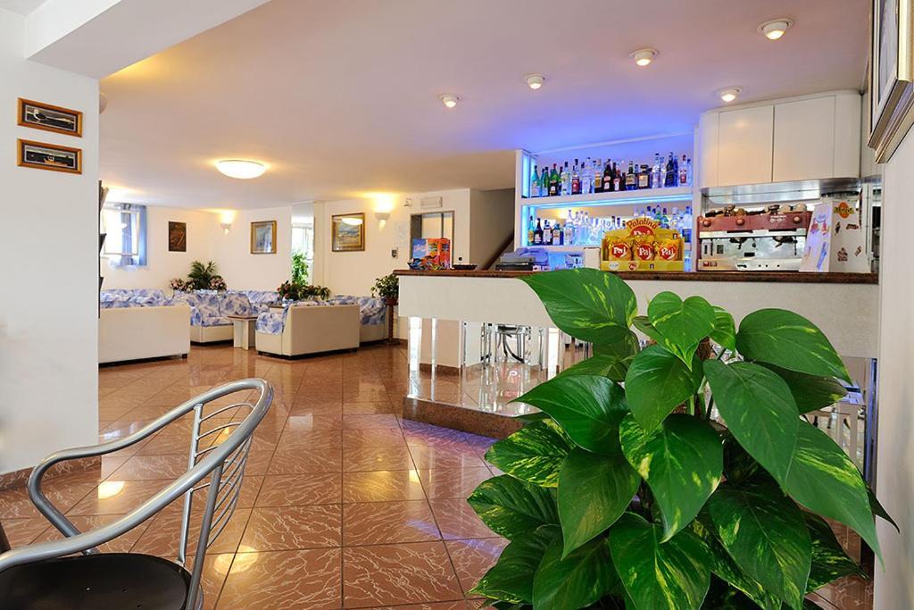 Hotel Samoa Rimini Bagian luar foto
