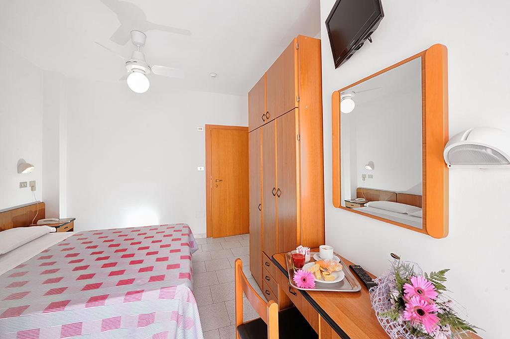 Hotel Samoa Rimini Bagian luar foto