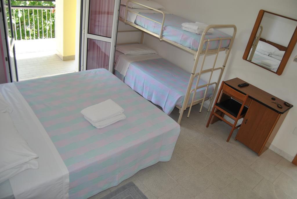 Hotel Samoa Rimini Bagian luar foto