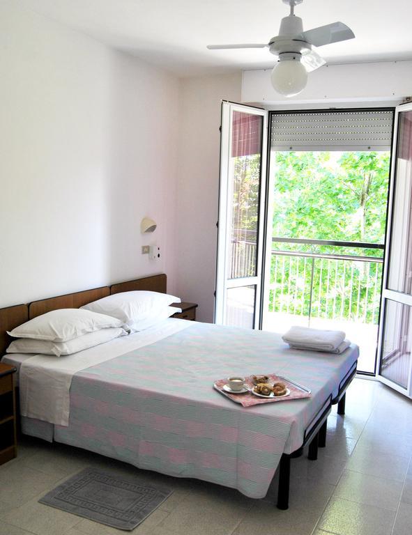 Hotel Samoa Rimini Bagian luar foto
