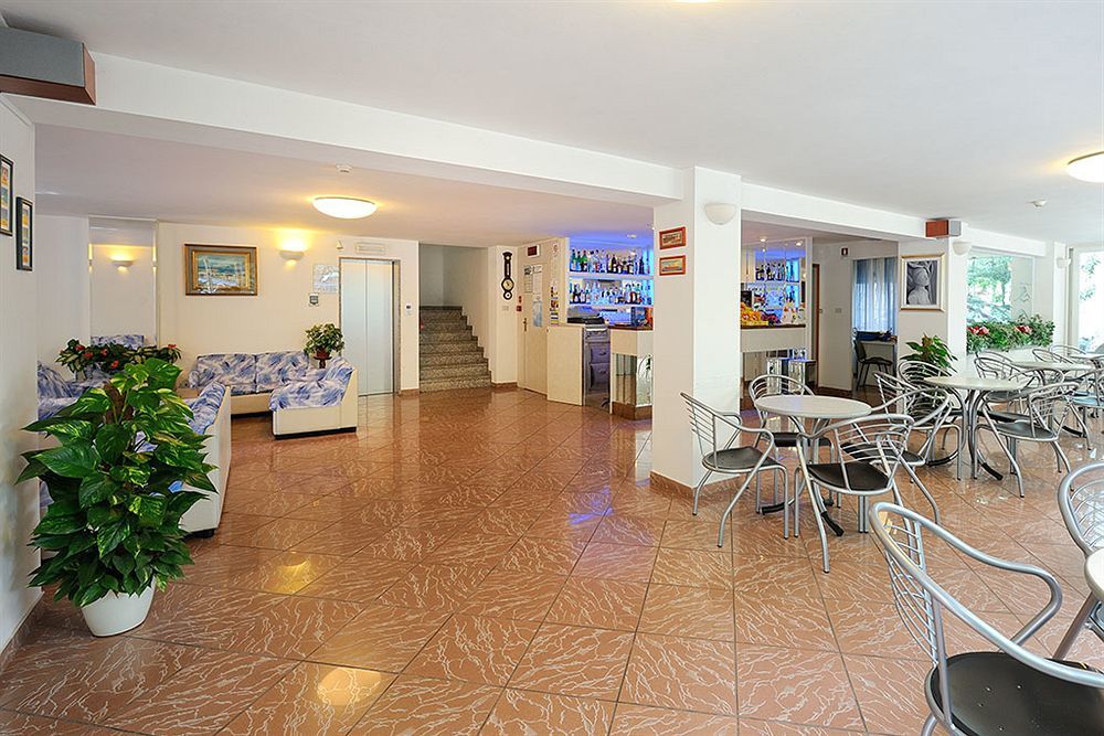 Hotel Samoa Rimini Bagian luar foto